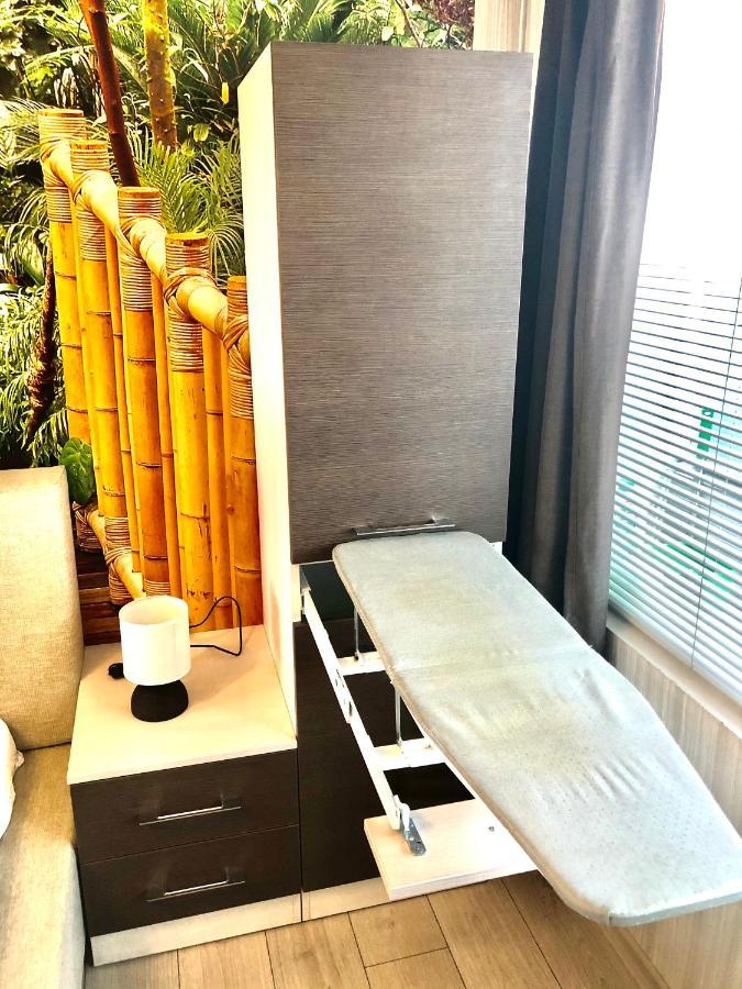 Avelov Art Apartment Burgas Esterno foto