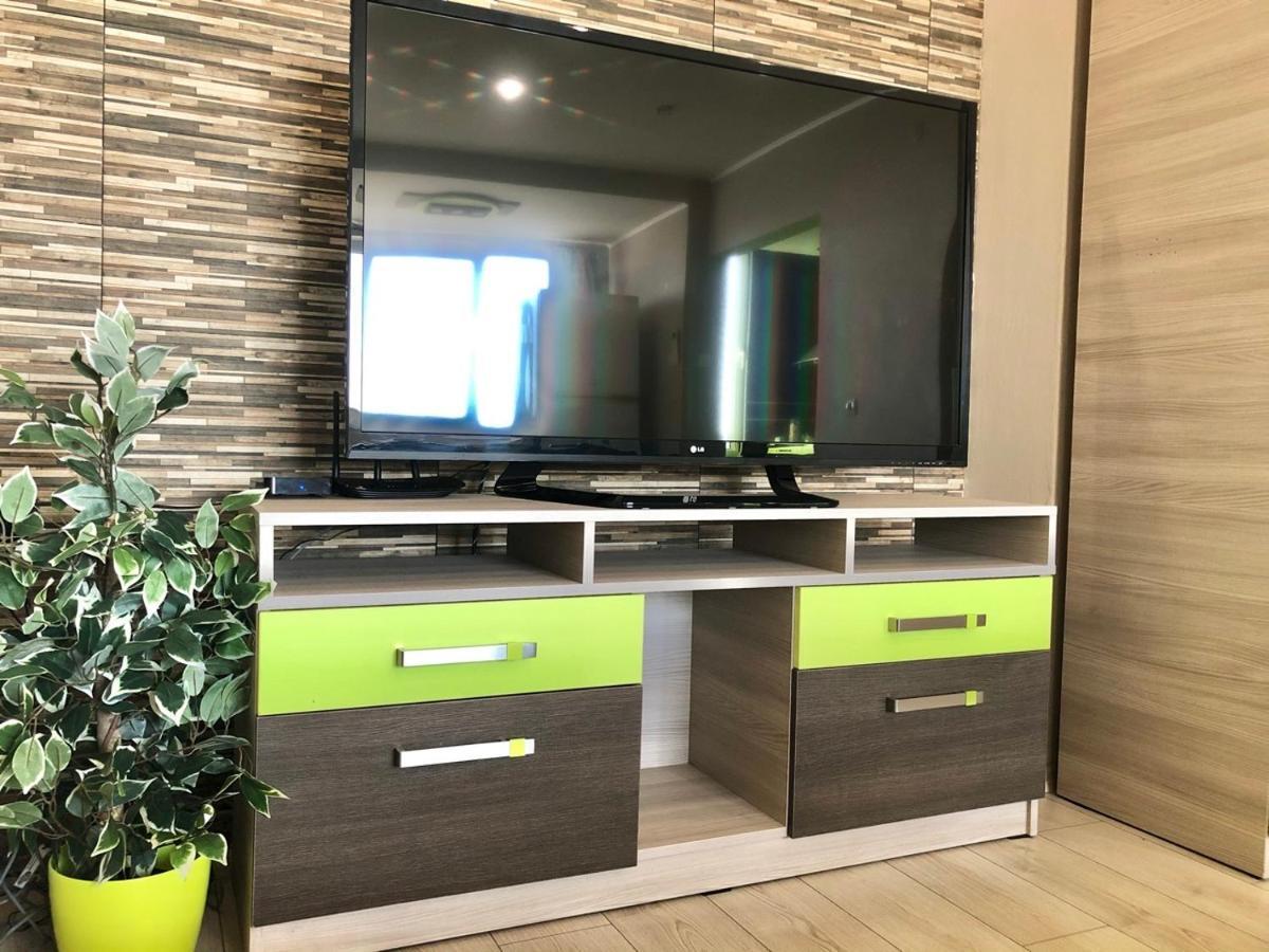 Avelov Art Apartment Burgas Esterno foto