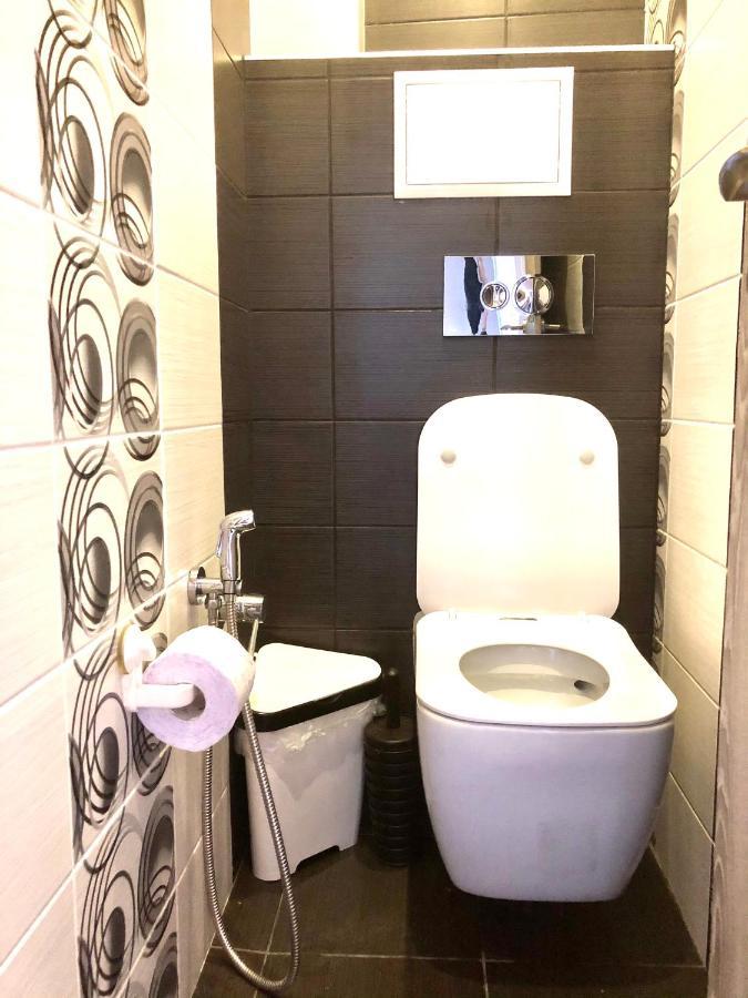 Avelov Art Apartment Burgas Esterno foto