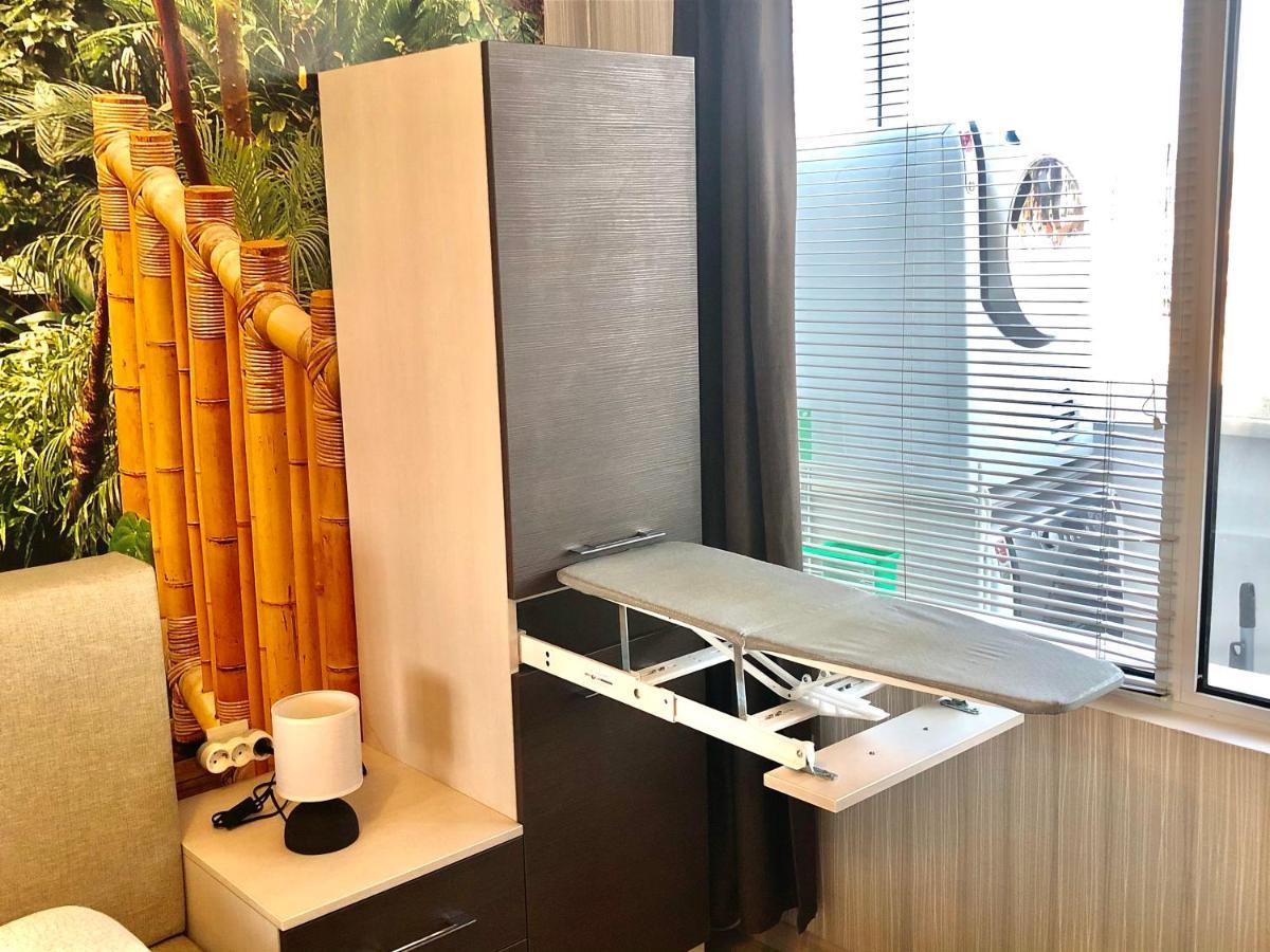 Avelov Art Apartment Burgas Esterno foto