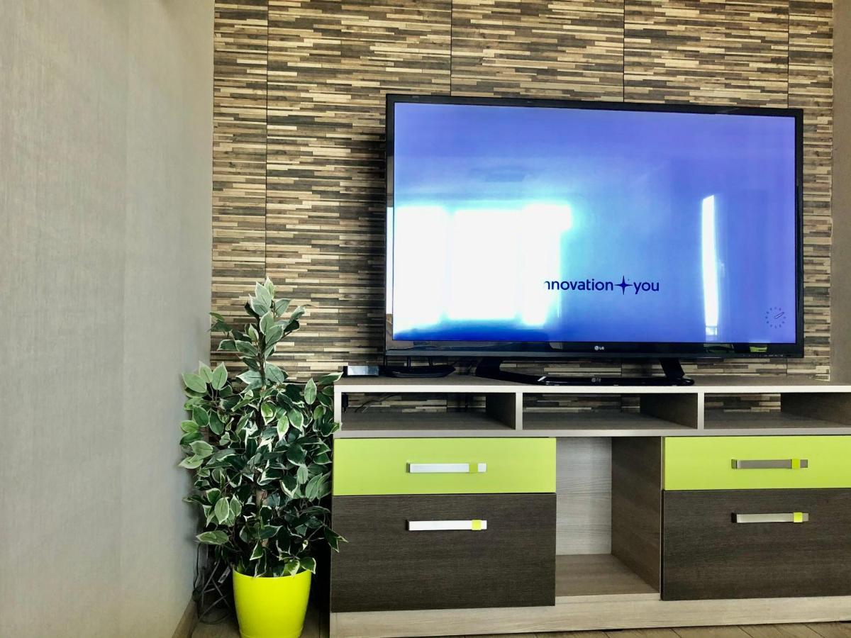Avelov Art Apartment Burgas Esterno foto