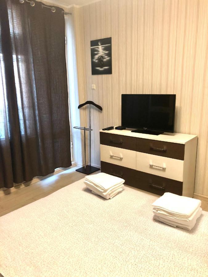 Avelov Art Apartment Burgas Esterno foto